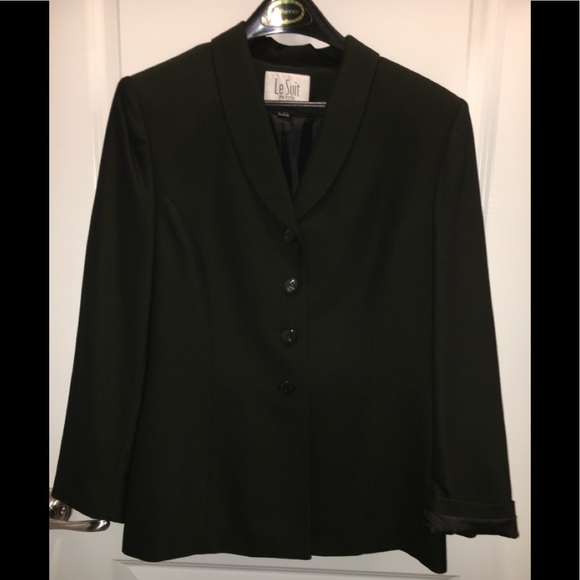 Le Suit Women's Petite Wing-Collar Skirt Suit Dark Purple Size 2P